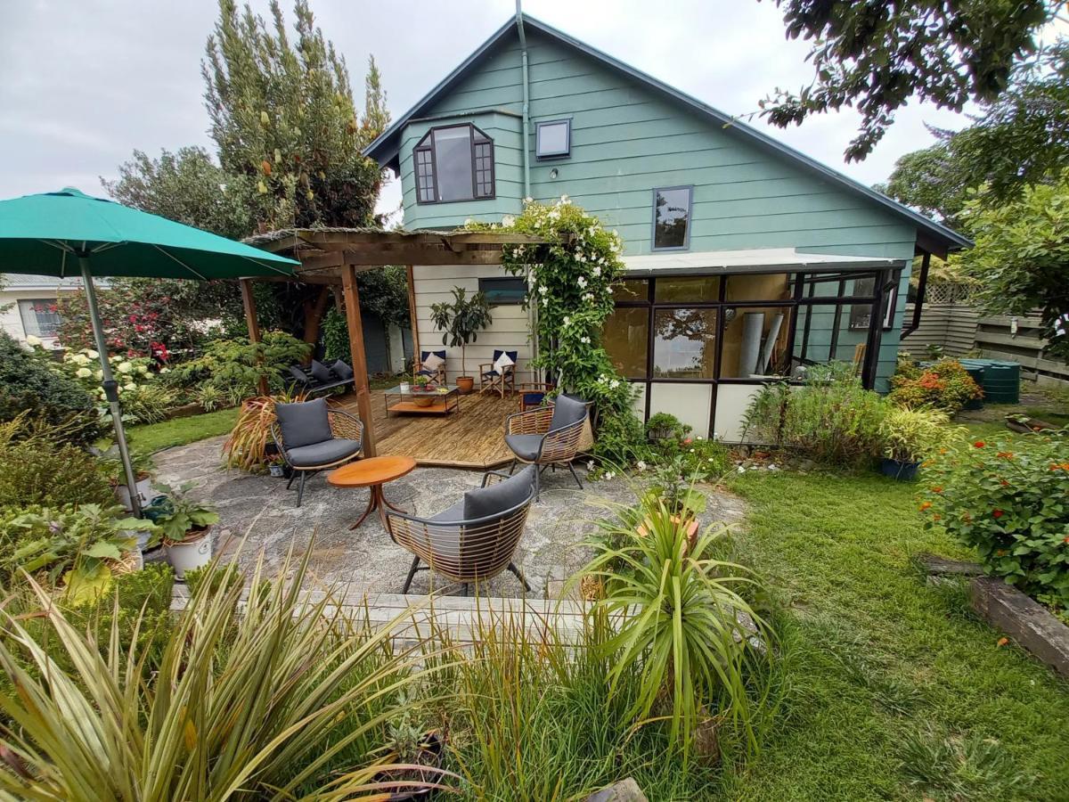 Birds Eyes Te Awanga Bed and Breakfast Buitenkant foto